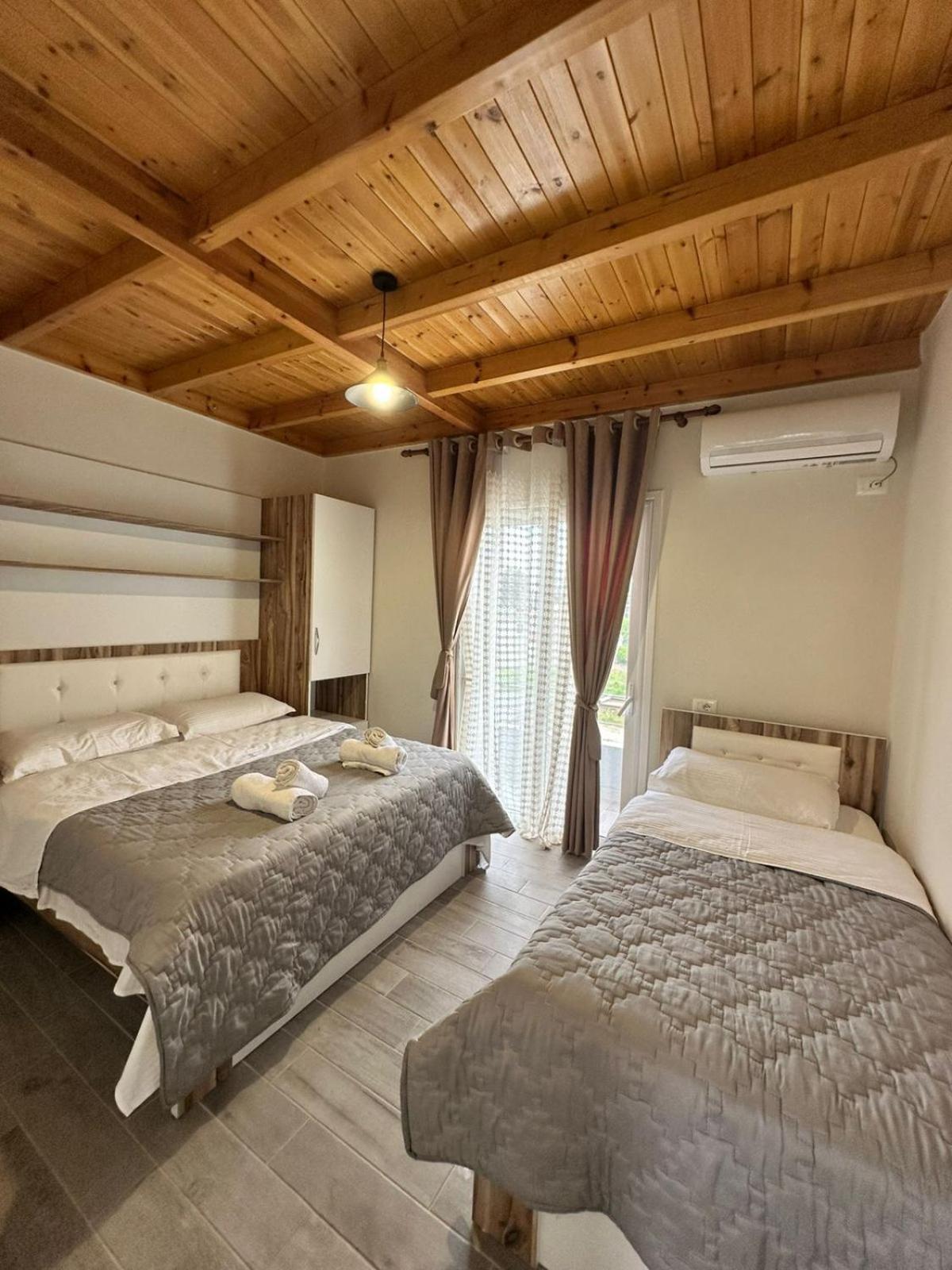 Vila Soleil Vlorë Eksteriør billede